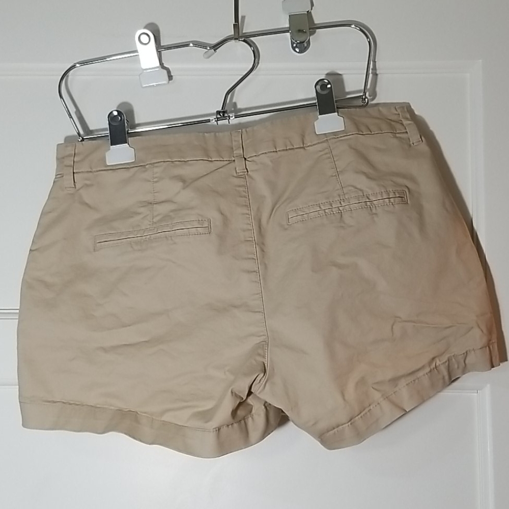 Shorts - Picture 3 of 3